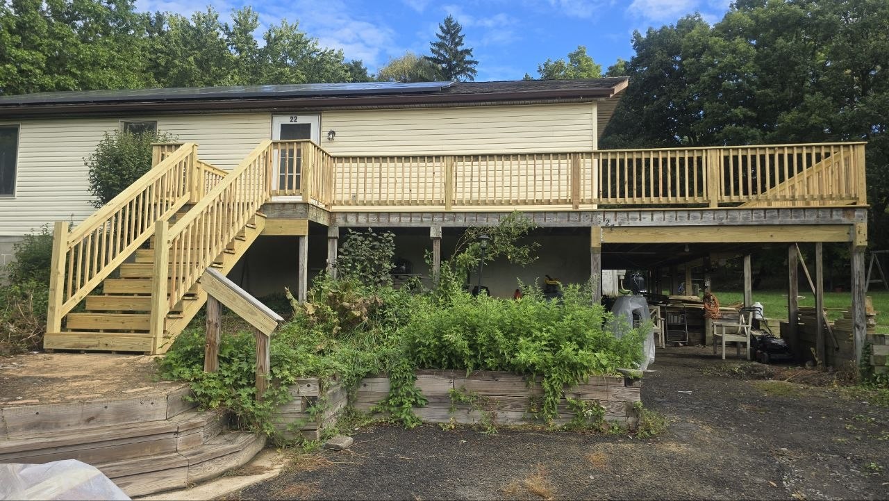 Deck Build — Staircase & Railing