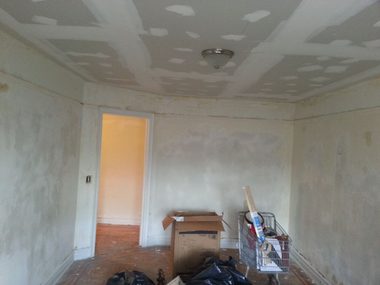 Apartment ceiling and wall drywall repair with joint compound — J&R Enterprise project
