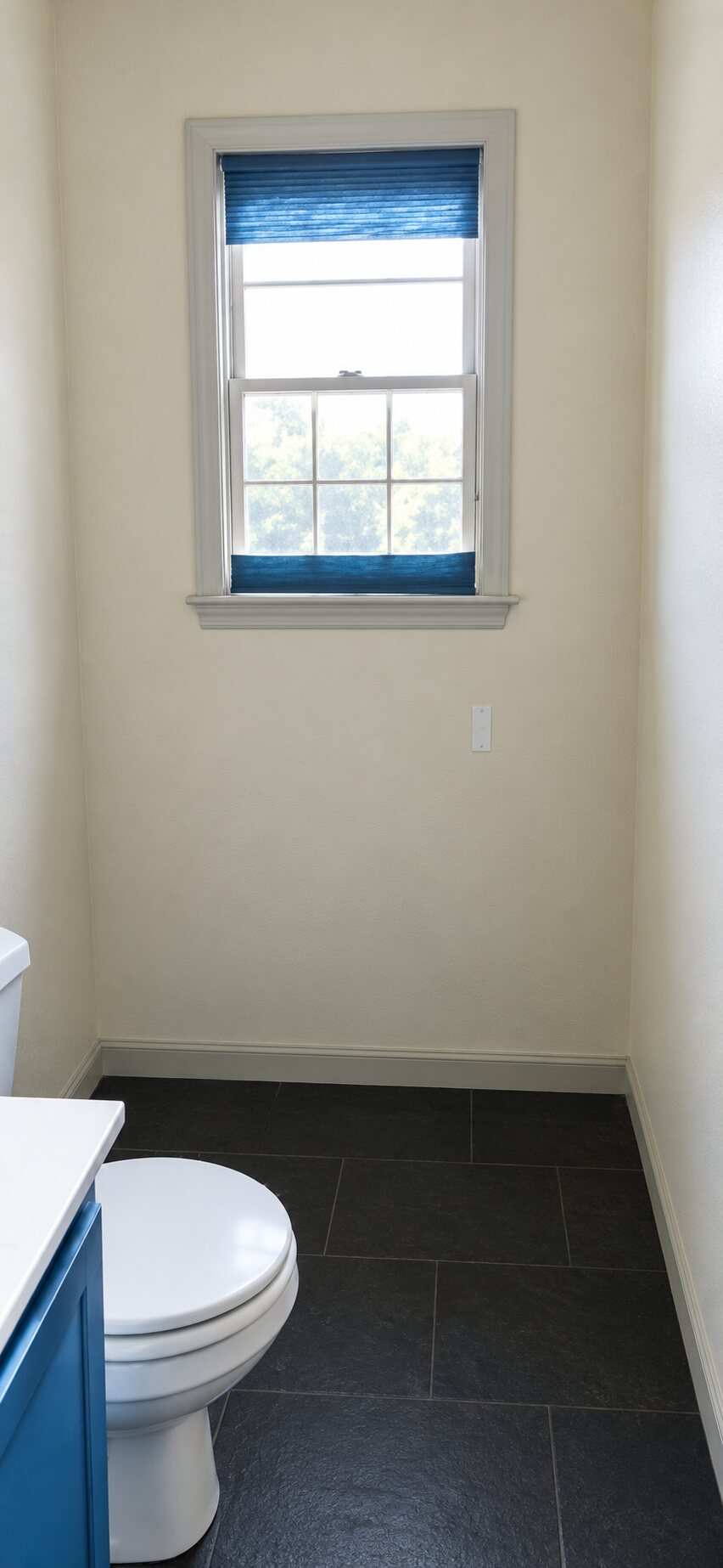 Bathroom before — J&R Enterprise renovation